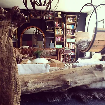 Un Autre Monde Appartement Saint-Claude Buitenkant foto