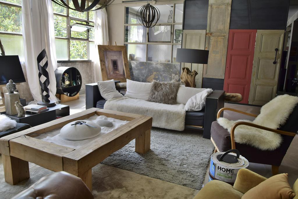 Un Autre Monde Apartment